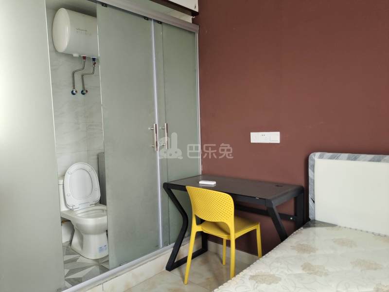 新益村严家江中（民房）9288775卧室图3