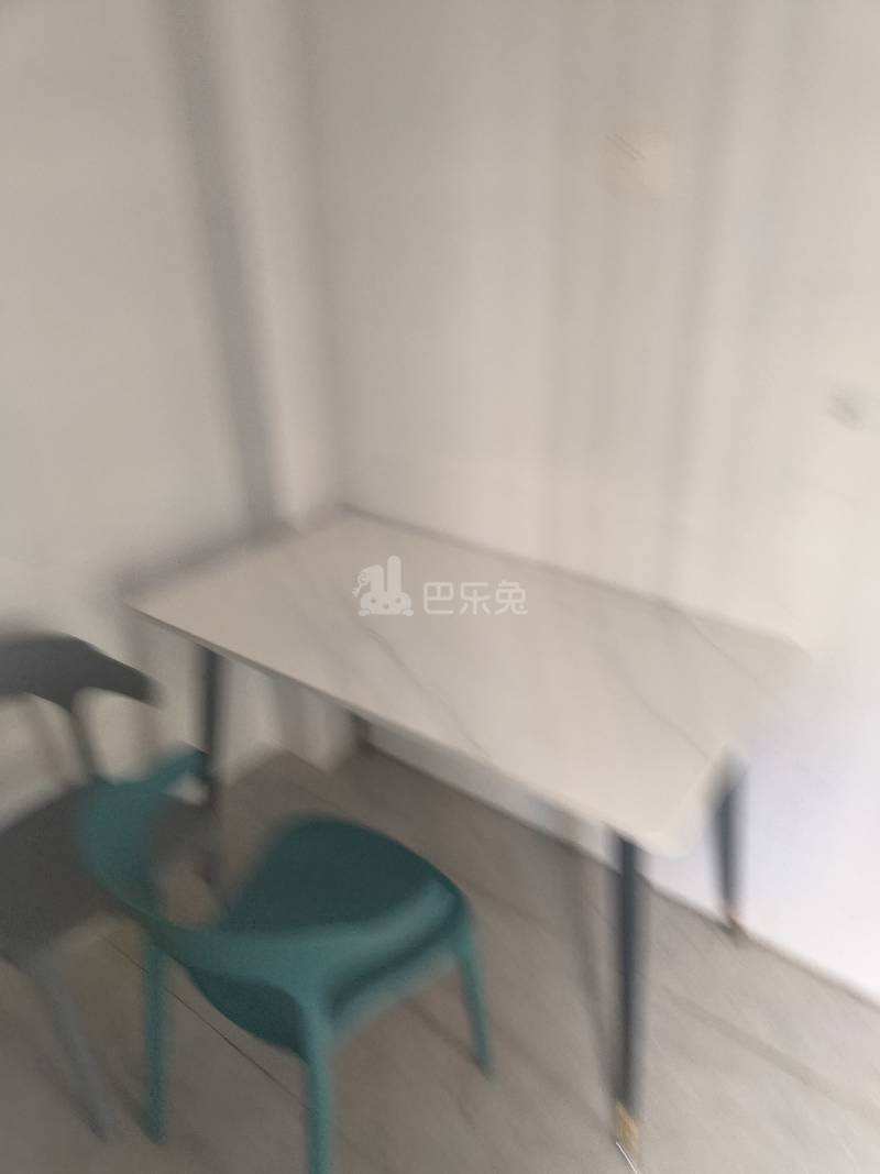 东外滩1号9151570客厅图4