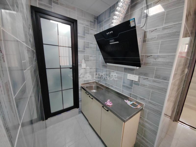 春雷村（民房）9330837厨房图4