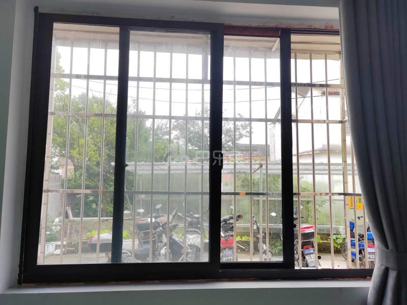 春雷村（民房）9330837卧室窗户图7