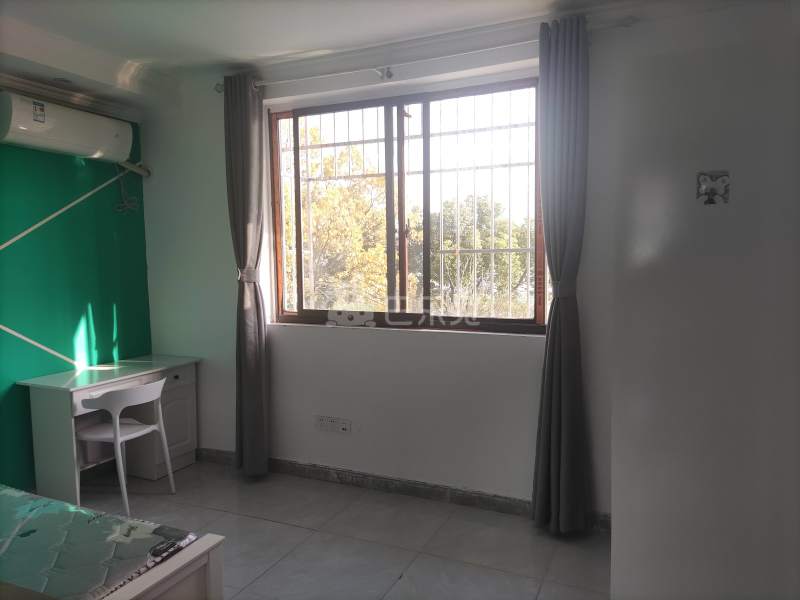 春雷村（民房）9330846卧室图1