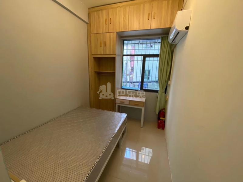 倚龙华庭9331211卧室图0