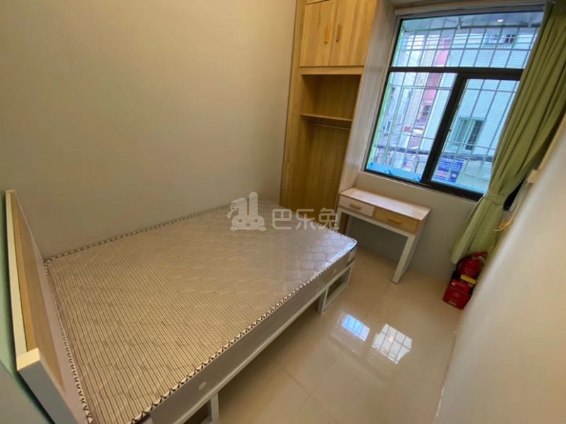 倚龙华庭9331211卧室图4