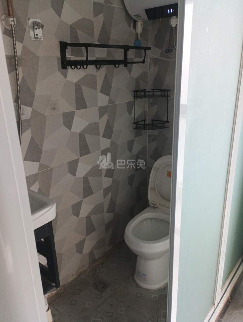 碧林湾南苑西区933742卫生间图6