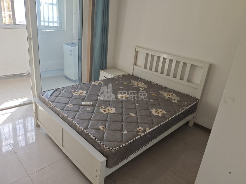 新月鸿锦苑2期东区（新月鸿瑞园）9340719卧室图4