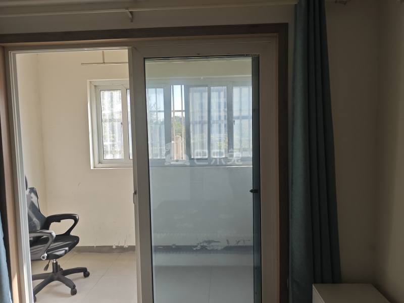 新月鸿锦苑2期东区（新月鸿瑞园）9340719卧室窗户图14