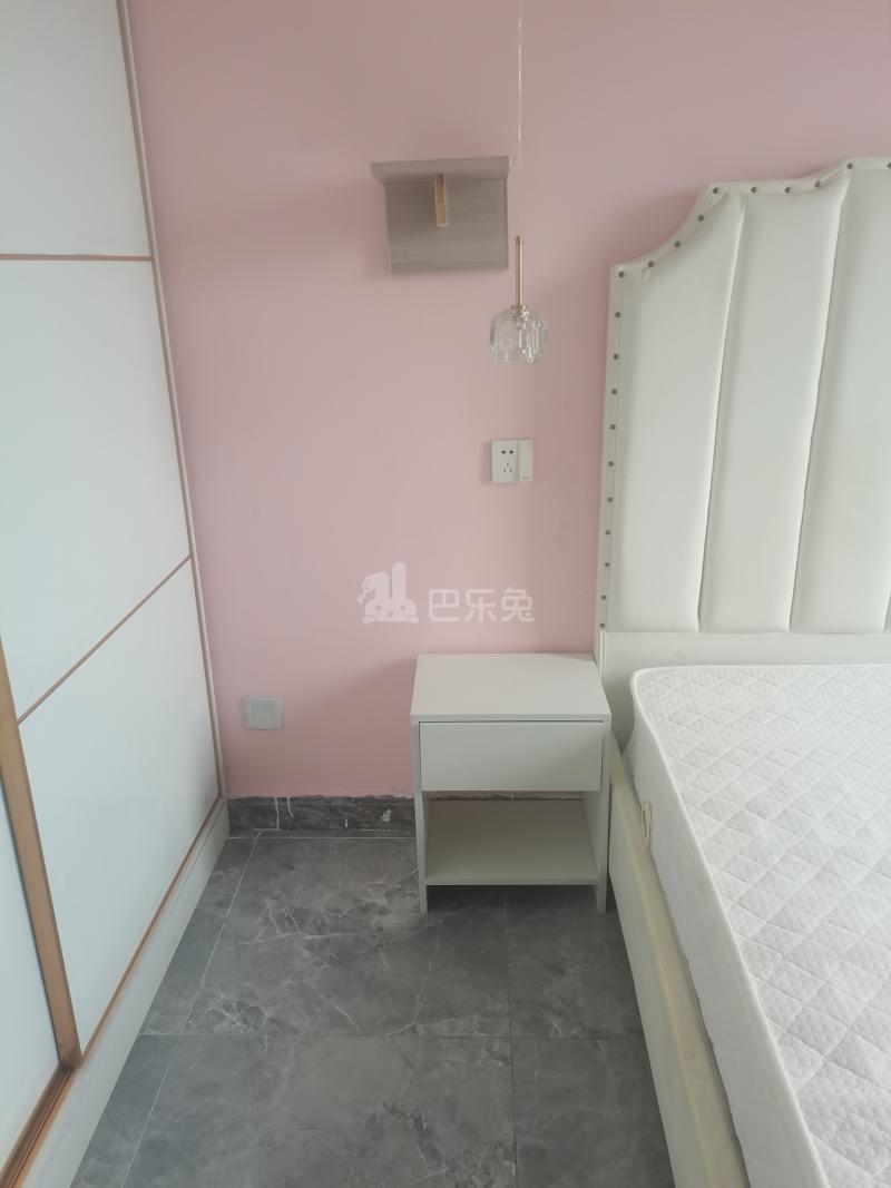 百林苑小区（浦三路5127弄）9354308卧室图4