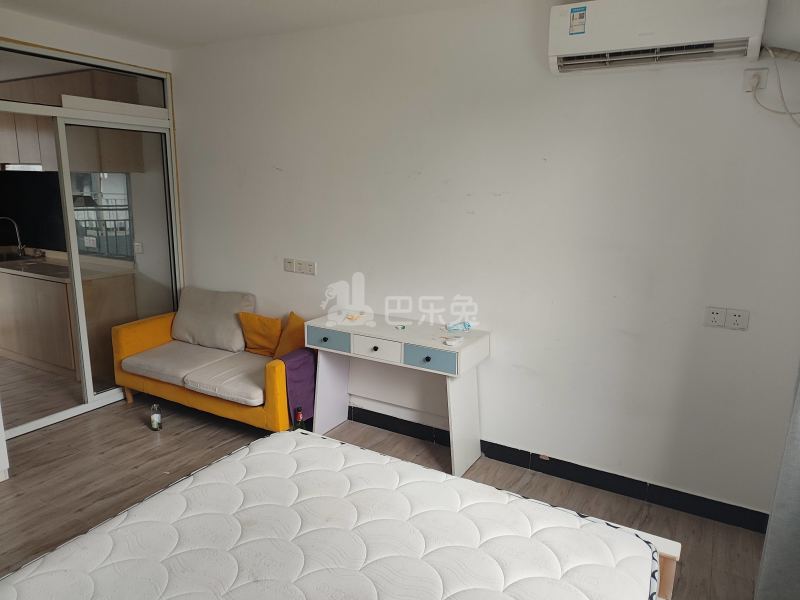 川周公路6867号9395919卧室图3