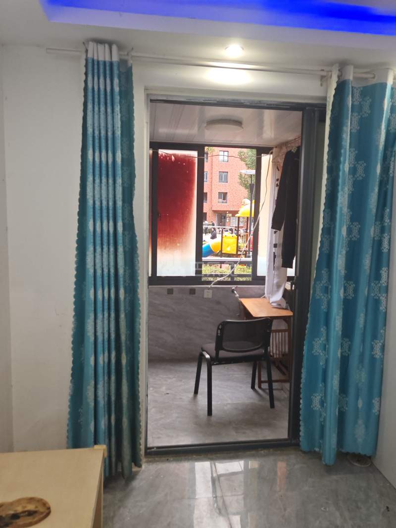 佘北家园榆叶苑9415168卧室窗户图11