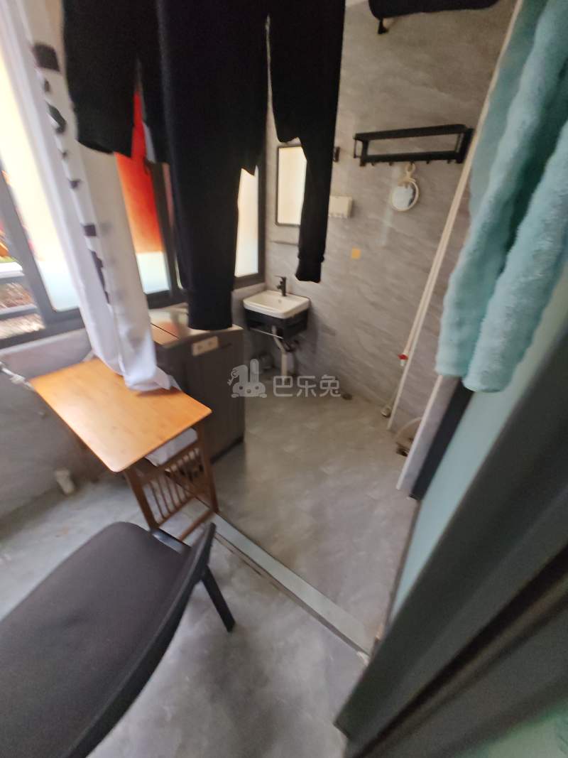 佘北家园榆叶苑9415168卫生间图7