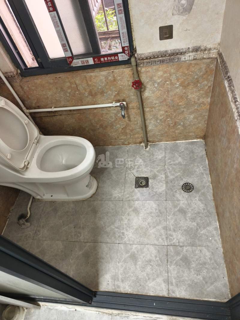 海湾花园9437008卫生间图7