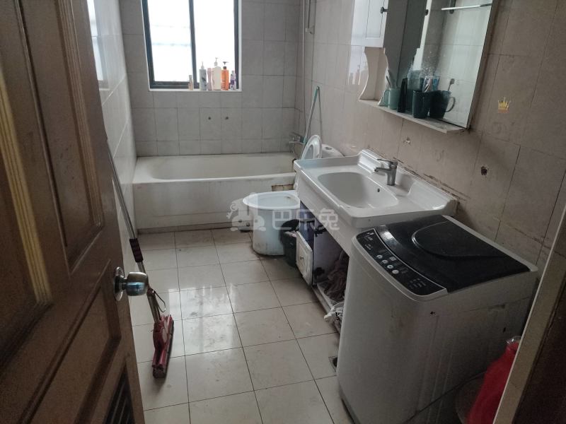 天山新苑9437747卫生间图15