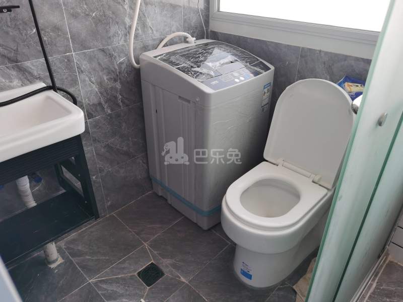 东滨村西张家宅（民房）9438236卫生间图4