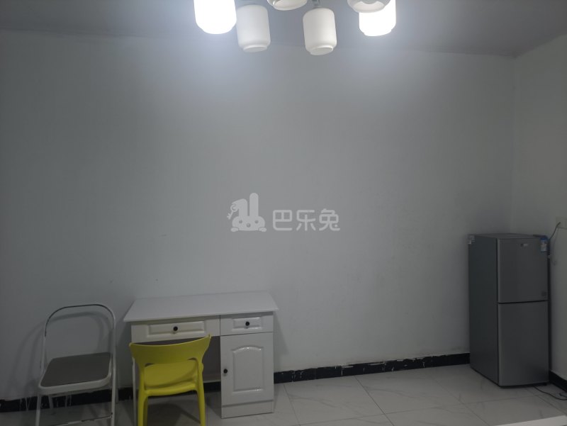 鹤东村沿江村（民房）9468868卧室图2