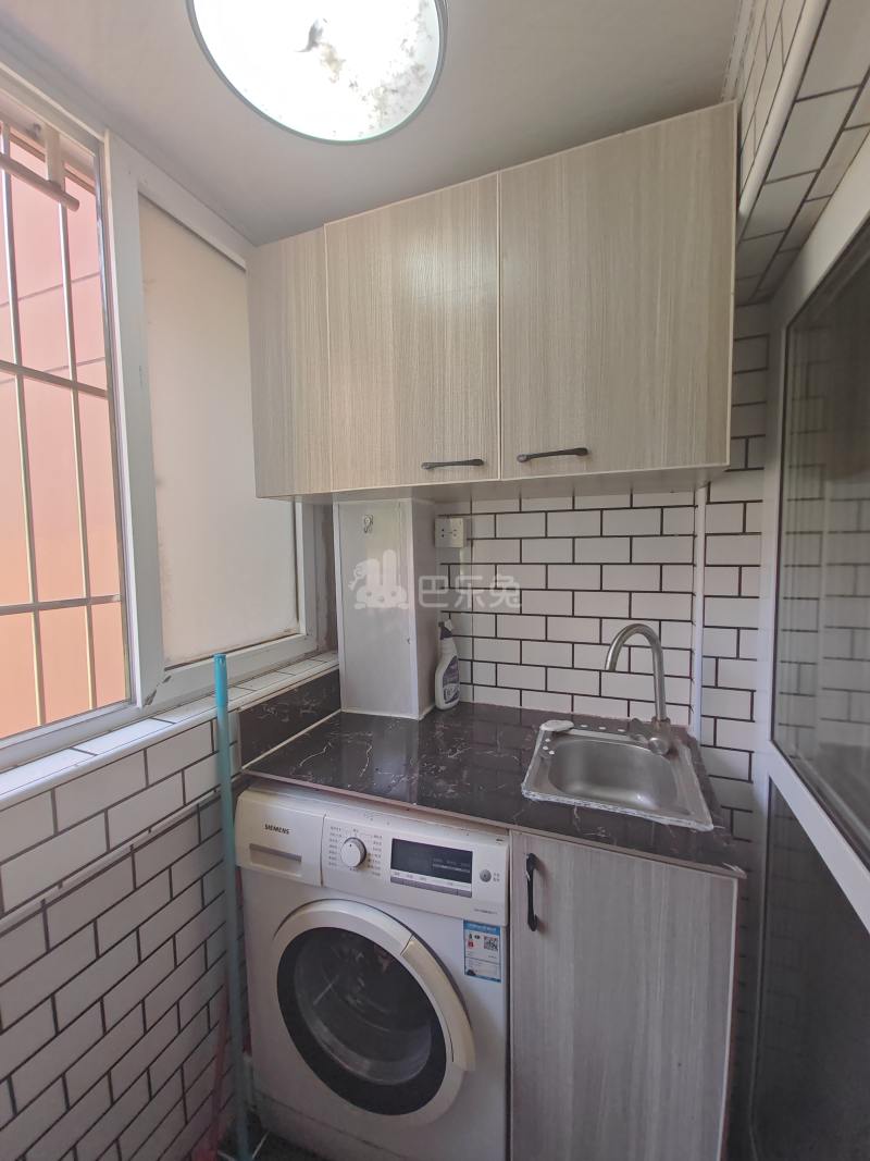 汇福家园德贤里9517452卧室窗户图9