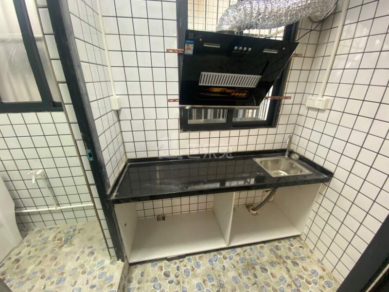 南约大街南四巷17号9522651卧室图8