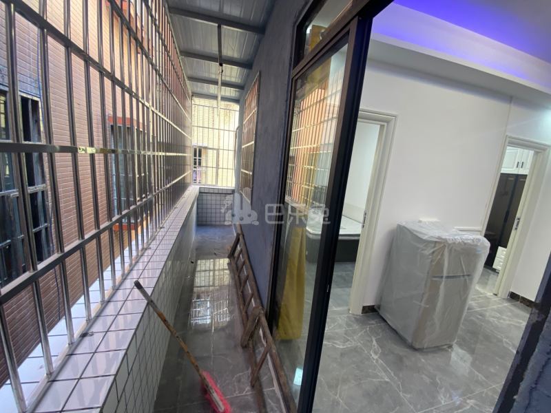 南约大街南四巷17号9522651卧室图0