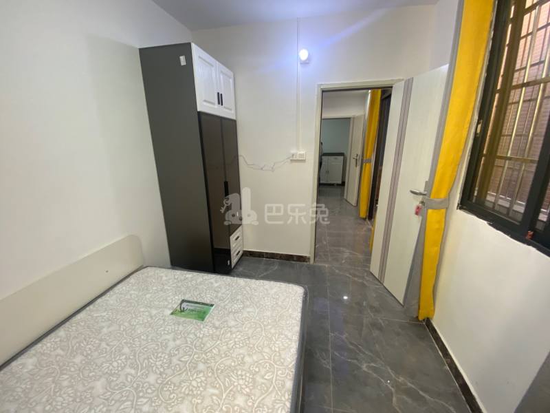 南约大街南四巷17号9522651卧室图2