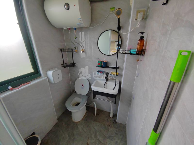 水清年华花园9522819卫生间图5