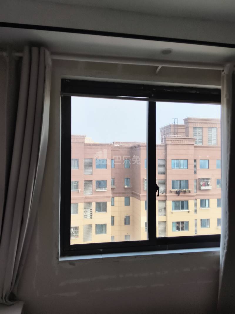 兰棠景苑9529188卧室窗户图7