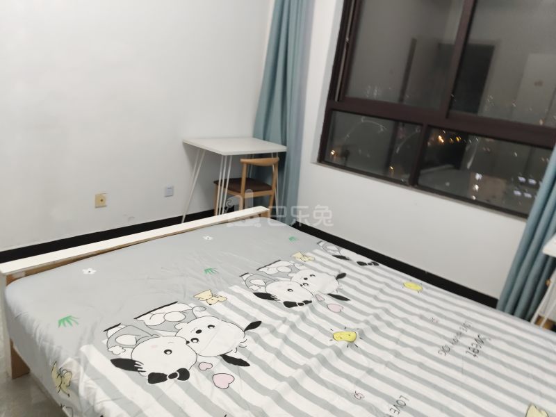 国伟新苑9529736卧室图2