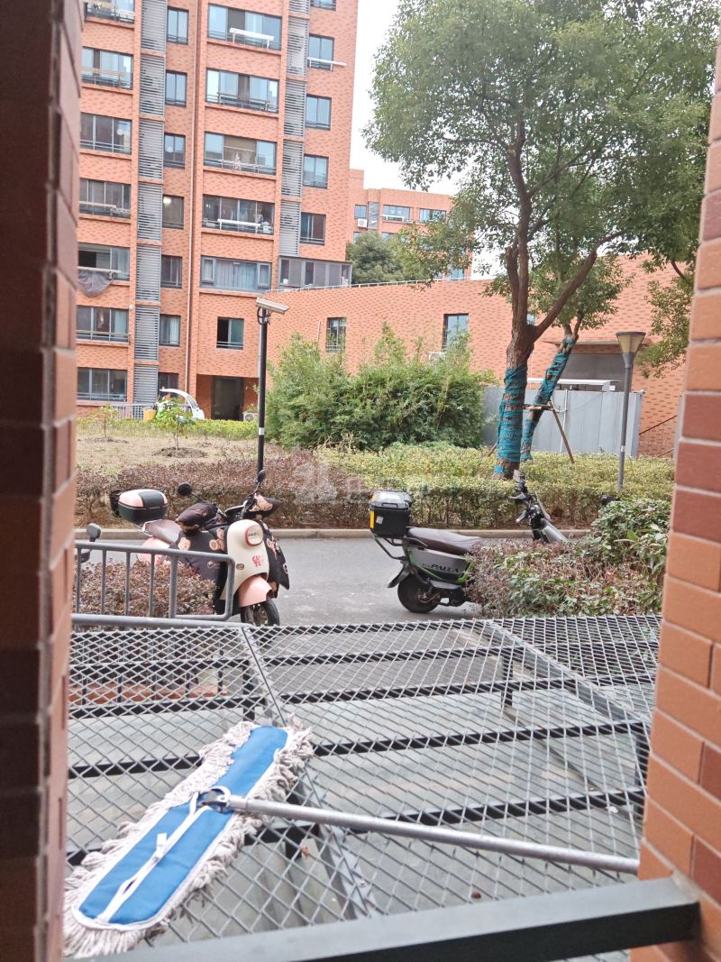 佘北家园紫荆苑9547051周边环境图6