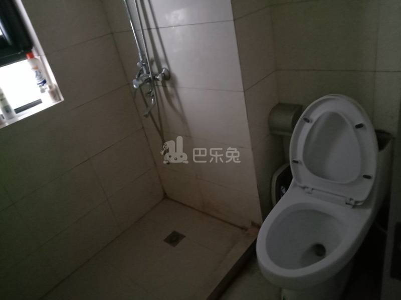 都市富苑9547407卫生间图11