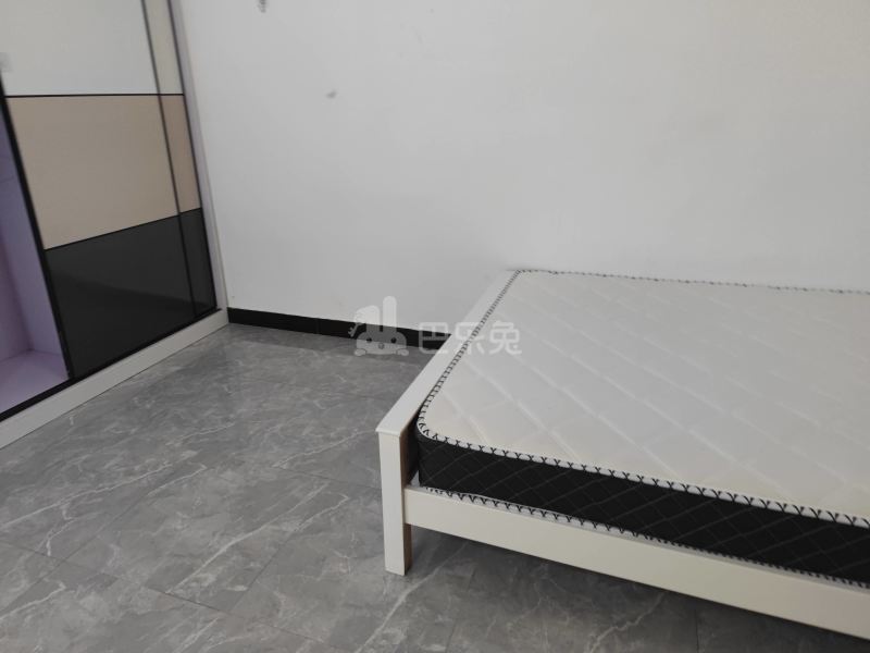 项埭村施桥9556518卧室图3