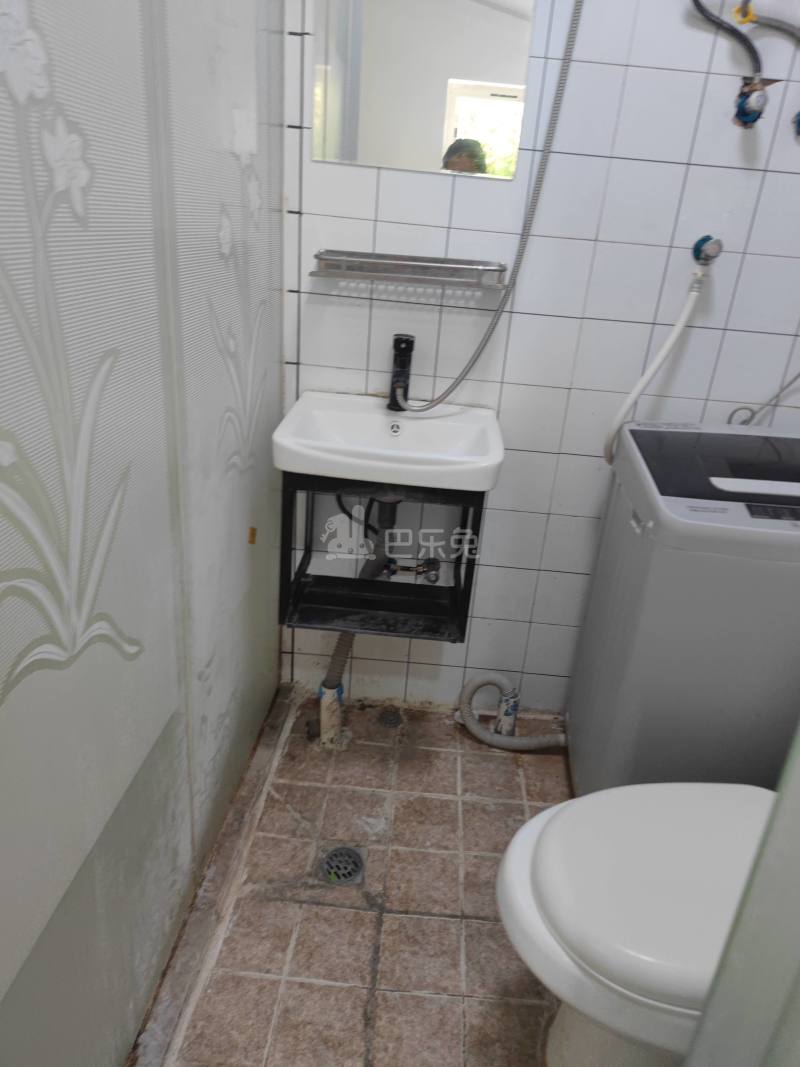 项埭村施桥9556518卫生间图5