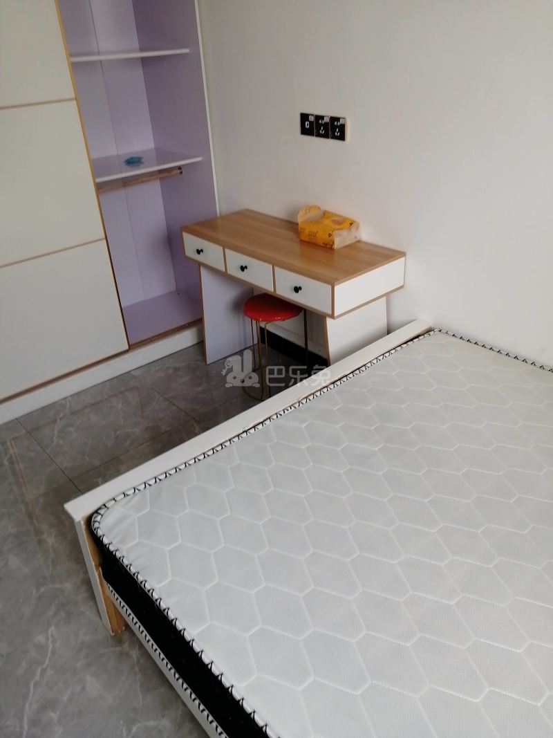 项埭村施桥9556523卧室图3