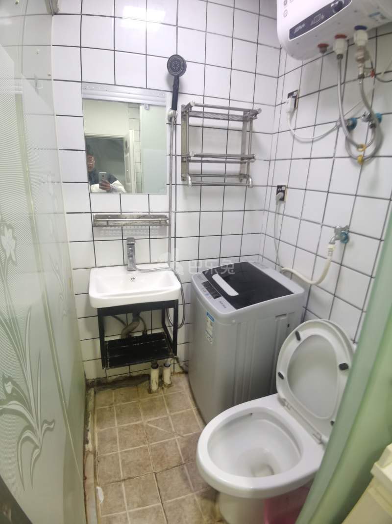 项埭村施桥9556526卫生间图4