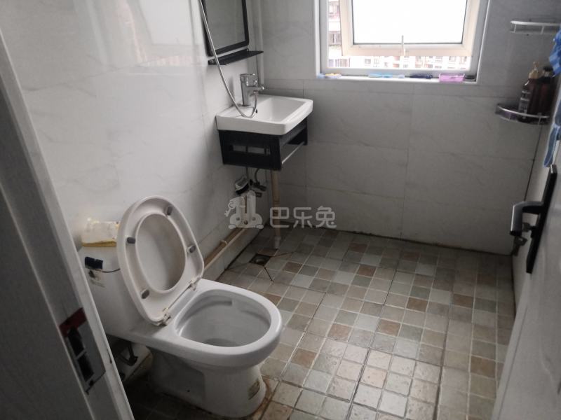 练祁佳城星怡苑五街坊9556589卫生间图9