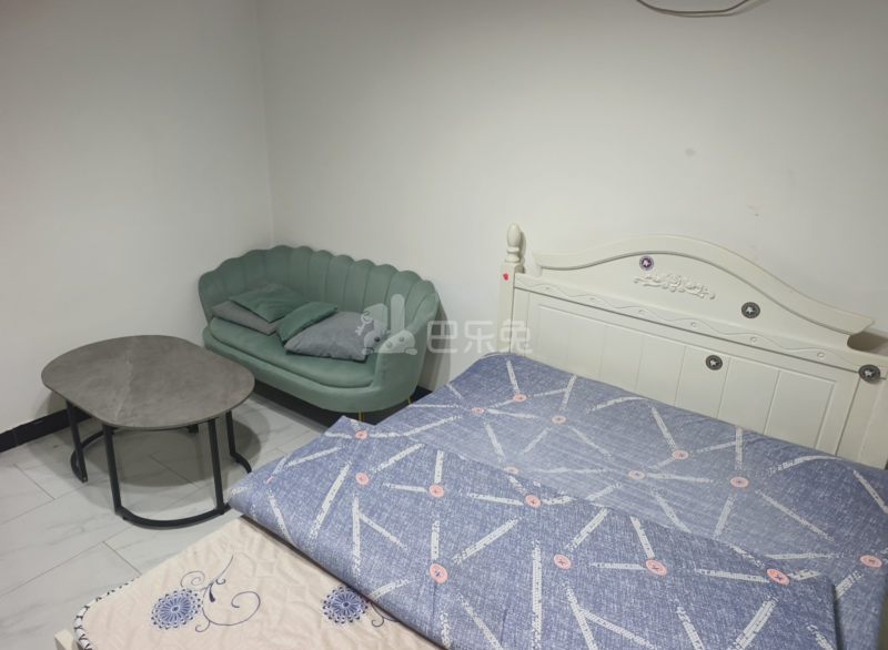 申城佳苑二期B块9566426卧室图1