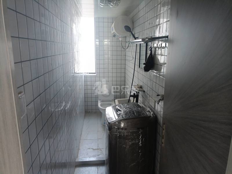 保利叶语西区9569721卫生间图6