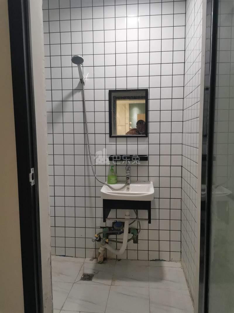 保利叶语西区9569727卫生间图6