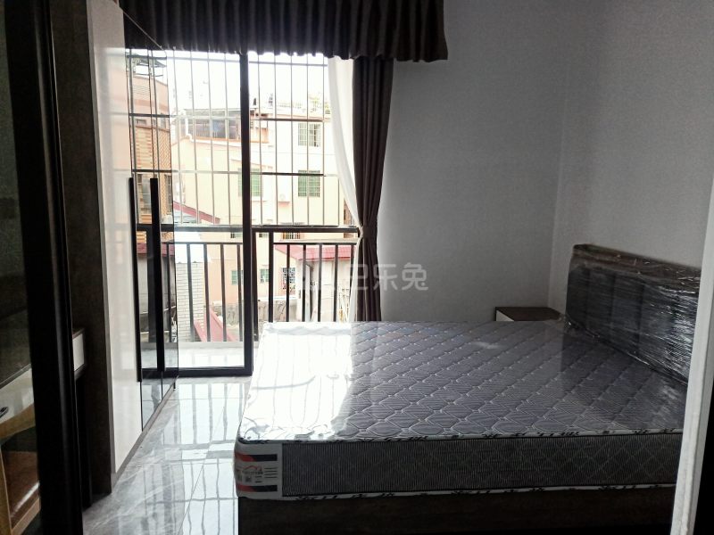 植村一路西七巷8号9599385卧室图0