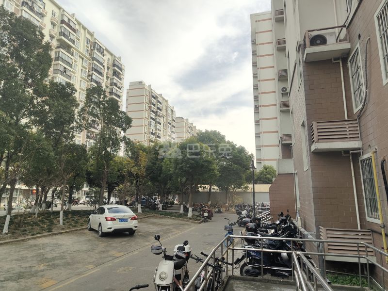 高行绿洲六期9600633周边环境图9