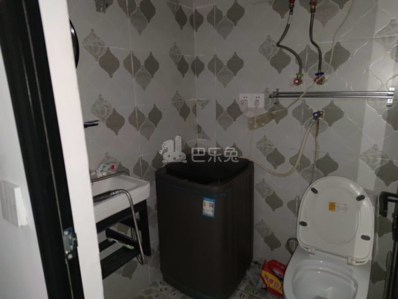 江镇大沟村东街25号（民房）9618666卫生间图5