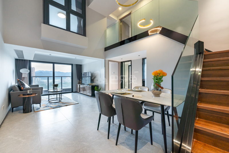 城家高级公寓深圳沙头角地铁站店9625008客厅图2