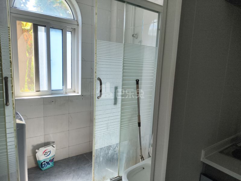 沈巷新村北区9628436卫生间图5