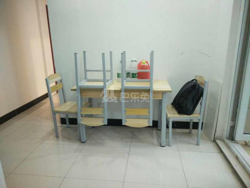 金沙湾绿地和苑一期1021280客厅图4