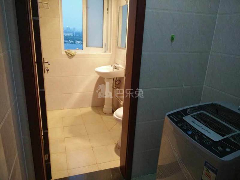 金沙湾绿地和苑一期1021280卫生间图13