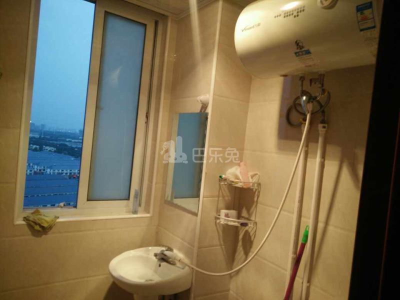 金沙湾绿地和苑一期1021280卫生间图12