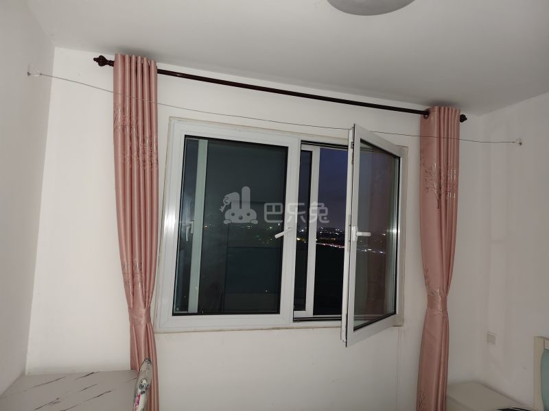 练祁佳城星怡苑五街坊9655879卧室窗户图8