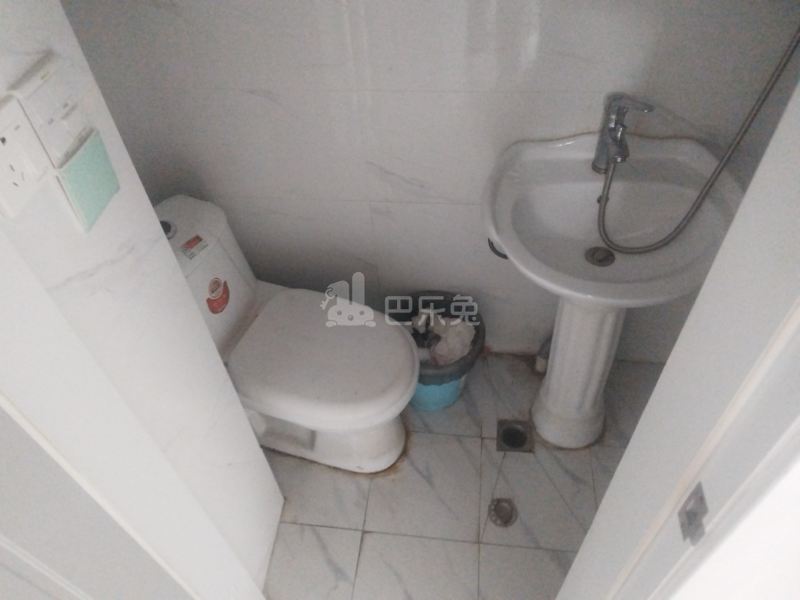 练祁佳城星怡苑五街坊9655884卫生间图12