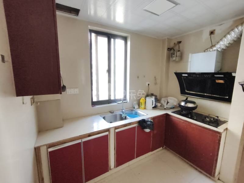 崧泽华城崧文苑（崧泽绿地C区）9666179厨房图5