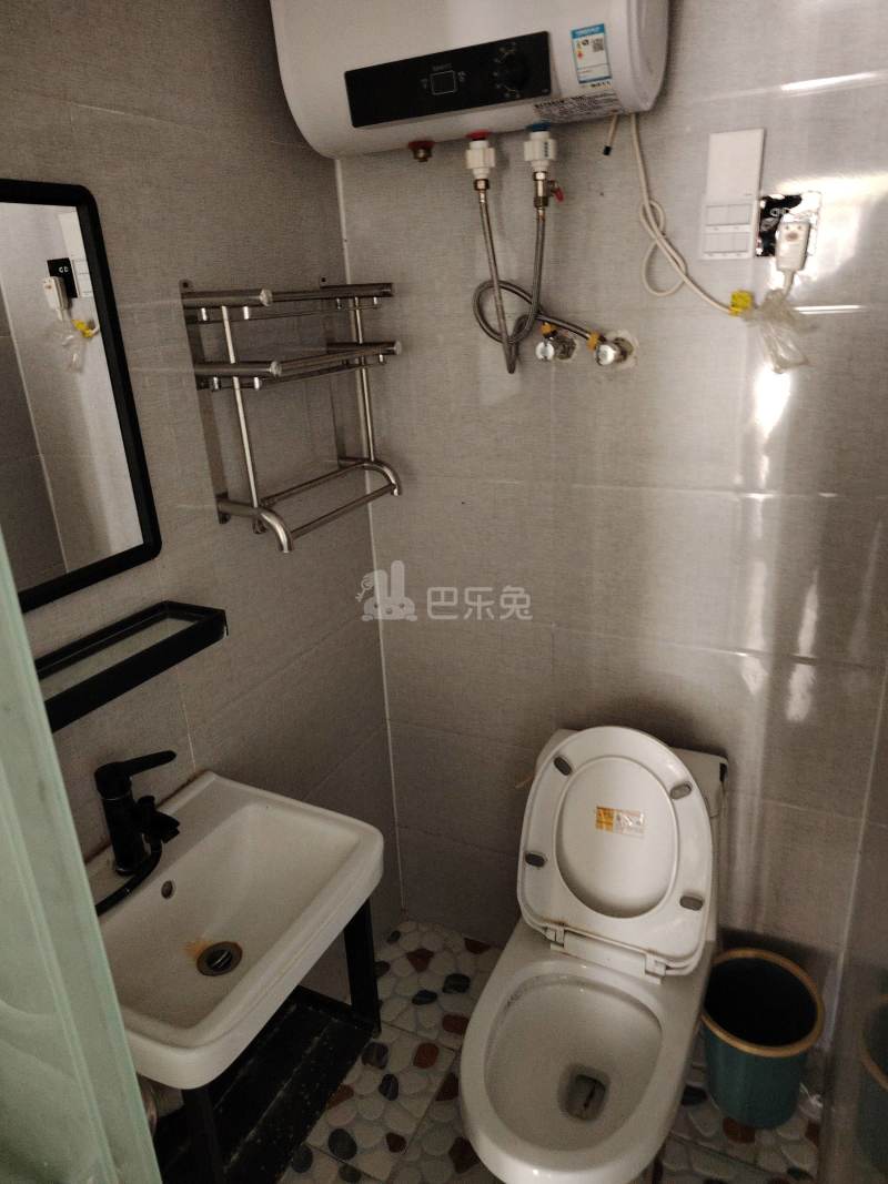 光辉曙光村（民房）9676994卫生间图5