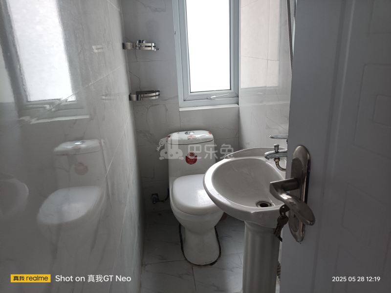 练祁佳城星怡苑五街坊9691852卫生间图4