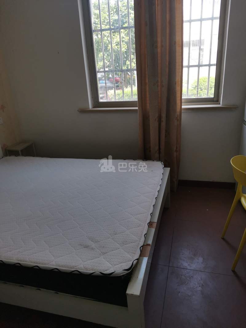 嵩山村（民房）9710887卧室图1