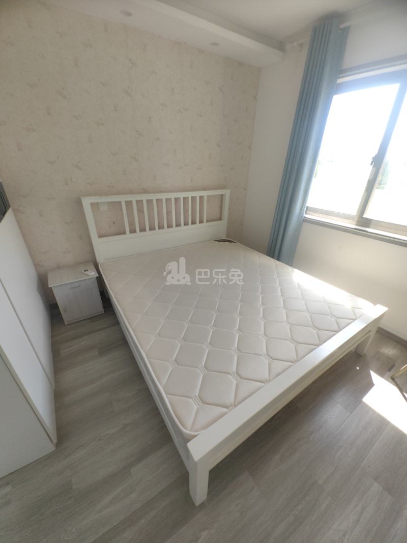 佘北家园紫鹃苑9711138卧室图1